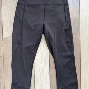 Black lululemon speed up capri